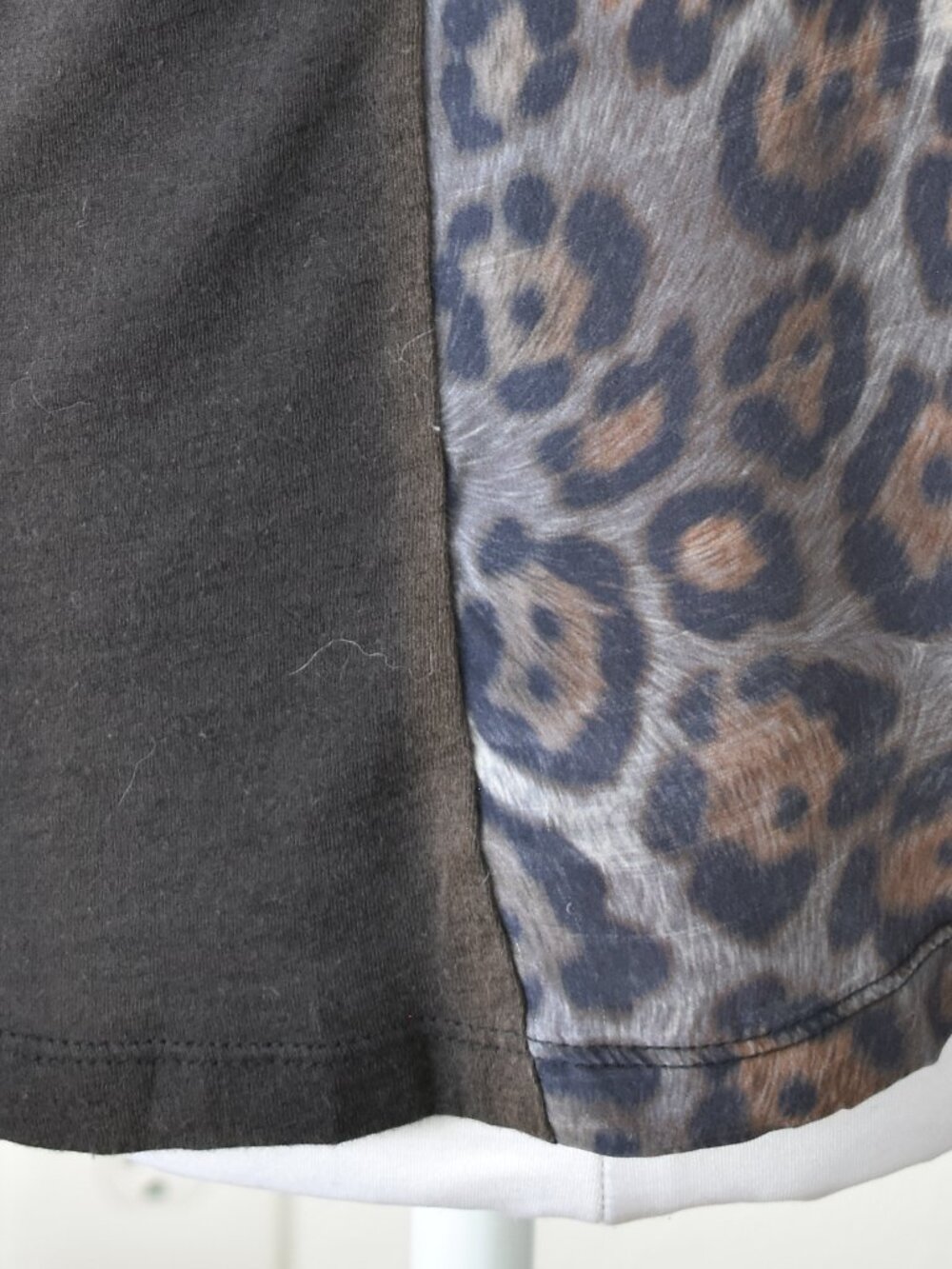 Moncler Maglia Girocollo Leopard Silk Wool Crew Neck T-Shirt - S - Picture 14 of 15